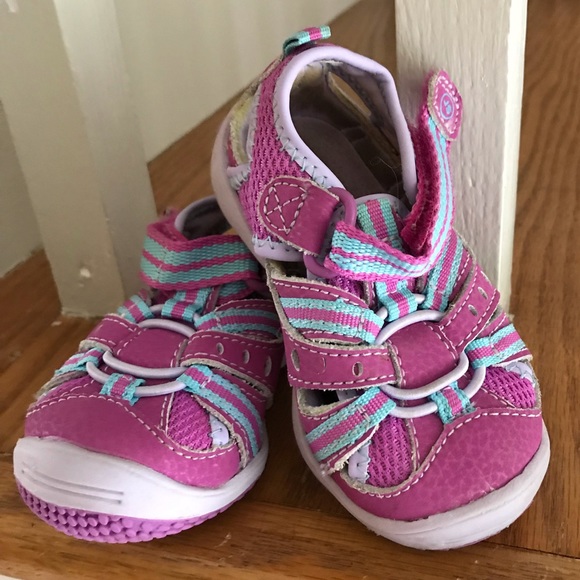 ✅SOLD!✅ {Stride Rite, 4W} Purple Velcro Sandals - Picture 1 of 8